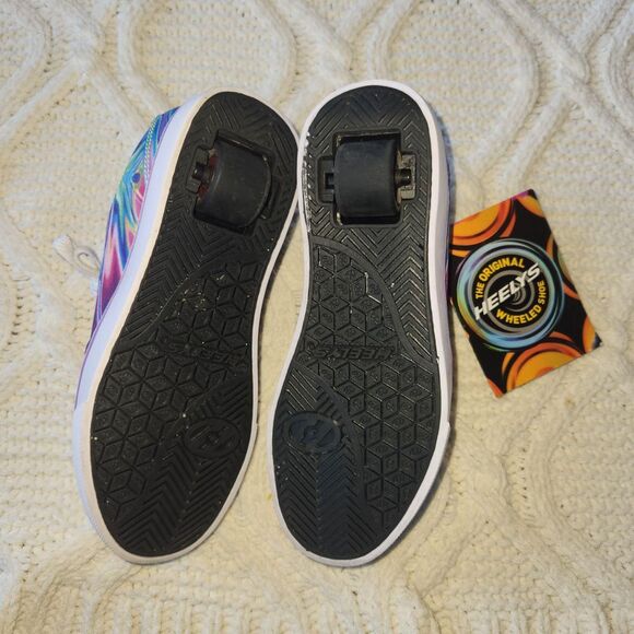 NWT Heelys Pro 20- Purple Multi Galaxy Size Youth 4 or Womens 5 - Picture 2 of 4
